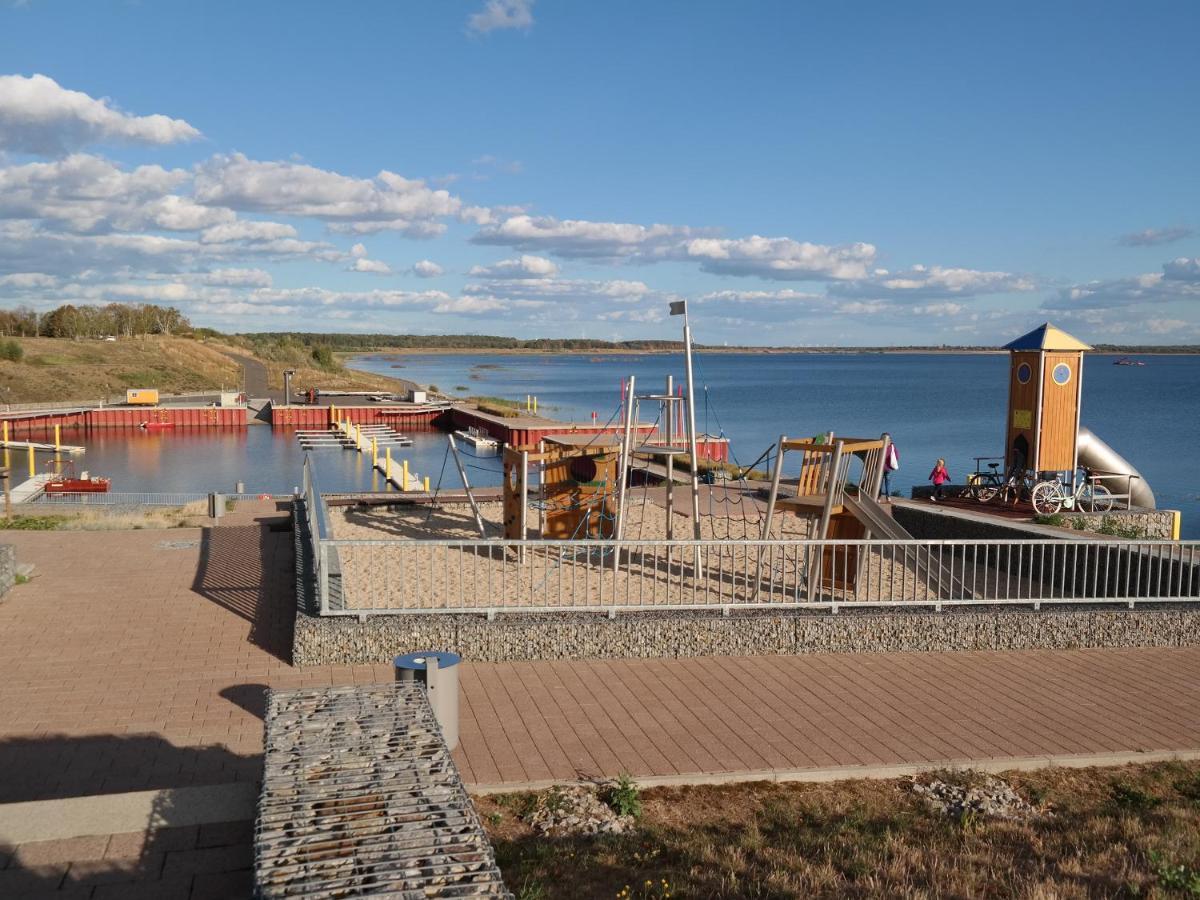 Ferienwohnung Seenland Grossraeschen Esterno foto